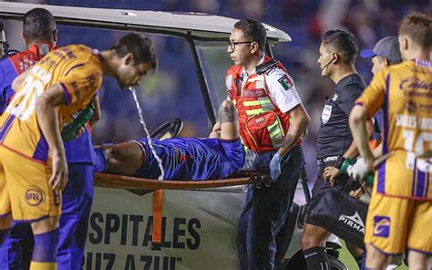 Write informative laconic excerpt under 30 words in mexican spanish for news below. Do not wrap it into quotation marks or html tags. Chelsea midfielder Enzo Fernández has undergone groin surgery and will miss the remaining six games of the season, the Premier League club said.The Argentina international, who suffered a hernia in December, started in Chelsea&apos;s 5-0 thrashing by Arsenal on Tuesday before being substituted in the second half.- Stream on ESPN+: LaLiga, Bundesliga, more (U.S.)"Enzo Fernandez has today undergone successful surgery on a groin issue and will now begin a period of rehabilitation, sidelining him for the remainder of Chelsea&apos;s 2023-24 season," Chelsea said in a statement on Thursday."The 23-year-old midfielder will work with the club&apos;s medical department on his rehabilitation at Cobham."The loss of Fernández is another blow for Chelsea, who are ninth in the league and visit fourth-placed Aston Villa on Saturday.Argentina will hope Fernández recovers in time to play in the Copa America in the United States in June and July. ,Enzo Fernández, mediocampista del Chelsea, se sometió a una cirugía de ingle y se perderá los seis juegos restantes de la temporada. Argentina espera su recuperación para la Copa América.