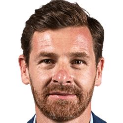 Write informative laconic excerpt under 30 words in mexican spanish for news below. Do not wrap it into quotation marks or html tags. Andre Villas-Boas, the former Chelsea and Tottenham manager, has been elected as president of FC Porto after ending the 42-year reign of Jorge Nuno Pinto da Costa in a landslide election win.Villas-Boas was sacked after less than a season in charge of Chelsea in 2011-12 before lasting 18 months at Spurs following his appointment at the start of the 2012-13 season.- Stream on ESPN+: LaLiga, Bundesliga, more (U.S.)The 46-year-old, who has been out of management since leaving Marseille in 2021 after almost two years at Stade Velodrome, guided Porto to a league, cup and Europa League treble as coach in 2011 and he has now returned to the Portuguese club after dislodging Pinto da Costa from the presidency at Estadio do Dragao.Villas-Boas claimed 80.3% of the vote to win the presidency and marked his victory by saying, "Porto is free again.""I hope to correspond fully to the demands of all Portistas: to win, to lift trophies and to build a sustainable club for the future," Villas-Boas said. "We have a long mission ahead of us. It will take arduous work in a house that has to be restructured, sorted out and reorganised."Porto, eliminated from this season&apos;s Champions League by Arsenal at the round of 16 stage, are third in the Portuguese Primera Liga and set to miss out on Champions League qualification. ,El exentrenador del Chelsea y Tottenham, André Villas-Boas, elegido como presidente de FC Porto, reemplazando a Pinto da Costa después de una victoria aplastante en las elecciones.