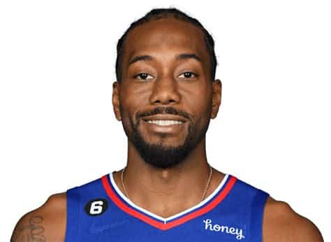 Write informative laconic excerpt under 30 words in mexican spanish for news below. Do not wrap it into quotation marks or html tags. Kawhi Leonard regresa a las canchas de la NBA después de perderse toda la temporada pasada por una lesión en el ACL. Leonard ha firmado un contrato de cuatro años con Los Angeles Clippers. - Fuente: Información del equipo de los Clippers.Leonard ha sido un jugador productivo y eficiente durante su carrera, promediando 26.0 puntos en 49/39/89 de tiros, 6.8 rebotes, 5.0 asistencias, 1.7 robos y 0.5 bloqueos en 109 apariciones con los Clippers. - Fuente: Información del equipo de los Clippers.A pesar de su historial de lesiones, Leonard ha finalizado entre los 10 mejores jugadores de fantasía en las últimas seis temporadas en términos de producción por juego. Sin embargo, su disponibilidad y participación en los juegos seguirán siendo un problema. - Fuente: Análisis de RotoWire Fantasy Basketball.,Kawhi Leonard vuelve a la NBA con los Clippers después de una lesión; firmó por 4 años. Productivo en cancha, pero con historial de lesiones.