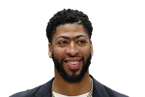 Write informative laconic excerpt under 30 words in mexican spanish for news below. Do not wrap it into quotation marks or html tags. - Anthony Davis, jugador de los Lakers, ha tenido dificultades para mantenerse saludable en las últimas temporadas, perdiéndose varios juegos debido a lesiones. - A pesar de las lesiones, Davis ha demostrado ser uno de los mejores jugadores en la NBA, con números impresionantes en puntos, rebotes, asistencias y bloqueos. - Los Lakers confían en que Davis se mantenga saludable esta temporada y juegue un papel clave en el éxito del equipo junto a LeBron James.,Anthony Davis, Los Angeles Lakers, lucha con lesiones pero destaca en la NBA. Lakers esperan que se mantenga saludable y sea clave con LeBron James.