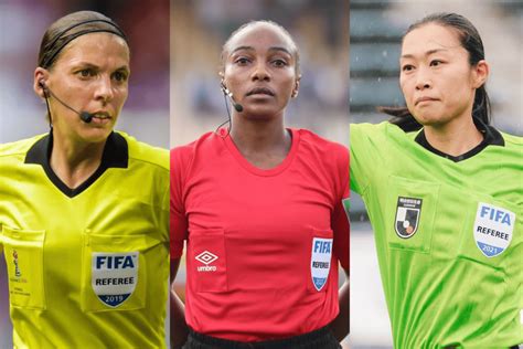 Write informative laconic excerpt under 30 words in mexican spanish for news below. Do not wrap it into quotation marks or html tags. Women match officials were appointed to work the Copa América for the first time on Friday.María Victoria Penso of the United States and Edina Alves of Brazil will be referees in the tournament.- Stream on ESPN+: LaLiga, Bundesliga, more (U.S.)Both will be supported by assistants Neuza Back of Brazil, Mary Blanco of Colombia, Migdalia Rodríguez of Venezuela, and Brooke Mayo and Kathryn Nesbitt of the U.S.Nicaragua&apos;s Tatiana Guzmán was designated as a video review official."It is a high commitment taken by CONMEBOL since 2016, betting on the development and professionalization of more women on and off the field of play, promoting soccer with equality in different tournaments," the South American soccer body said in a statement.A total of 101 referees will work at the Copa América hosted by the United States from June 20.As part of a CONMEBOL-UEFA agreement, Italian referee Maurizio Mariani and his compatriots Daniele Brindoni and Alberto Tegoni (assistants) and Marco Di Bello and Alejandro Di Paolo (VAR) will also work the South American championship. ,Por primera vez, árbitras mujeres dirigirán en la Copa América. Marbella Penso de EE. UU. y Edina Alves de Brasil serán árbitras, con un total de 101 oficiales.