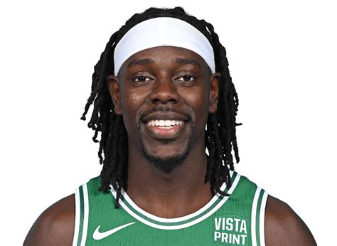 Write informative laconic excerpt under 30 words in mexican spanish for news below. Do not wrap it into quotation marks or html tags. Jrue Holiday ha sido nombrado al All-Defensive Second Team la temporada pasada y al First Team en 2020-2021. Su producción ofensiva se ha mantenido constante, promediando al menos 17 puntos, 6 asistencias y 4 rebotes por juego en las últimas cinco temporadas. Ha mejorado su eficiencia en el sistema ofensivo de los Bucks, logrando porcentajes de tiro de 50/41/76 la temporada pasada.,Jrue Holiday, estrella defensiva y ofensiva de los Bucks, promedia consistente 17 puntos, 6 asistencias y 4 rebotes en las últimas cinco temporadas, mostrando eficiencia mejorada.