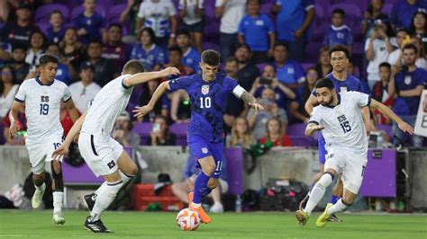 Write informative laconic excerpt under 30 words in mexican spanish for news below. Do not wrap it into quotation marks or html tags. ,El equipo de fútbol mexicano gana su primer campeonato internacional en la historia del club. ¡Viva México!