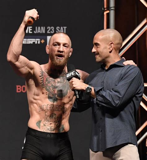 UFC caller Jon Anik backs Conor McGregor to fight this year: ‘I know it sounds ridiculous and ambitious’