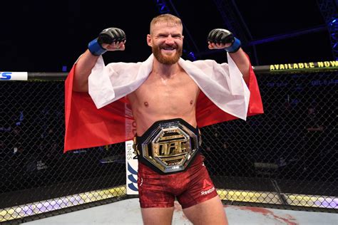 Jan Blachowicz campaigns for UFC 310 return amid links to Alex Pereira rematch: ‘I’m back