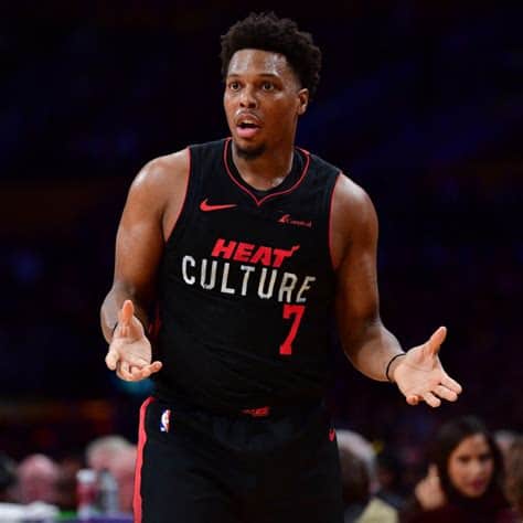 Write informative laconic excerpt under 30 words in mexican spanish for news below. Do not wrap it into quotation marks or html tags. - Kyle Lowry tuvo una temporada plagada de lesiones en 2022-23, lo que indica que su relevancia en el mundo del fantasy ha llegado a su fin. - Su producción general ha disminuido en los últimos tres años, lo que demuestra que está en declive. - A pesar de eso, Lowry sigue siendo una opción barata para obtener asistencias y triples en los drafts estándar. Fuente: FantasyPros.com,Kyle Lowry en declive en el mundo del fantasy debido a lesiones y disminución de producción. Aún opción económica para asistencias y triples en drafts estándar. Fuente: FantasyPros.com