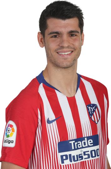 Write informative laconic excerpt under 30 words in mexican spanish for news below. Do not wrap it into quotation marks or html tags. Jul 16, 2024, 06:29 AM ETManchester City striker Julián Álvarez is Atlético Madrid&apos;s first choice to replace Álvaro Morata should the Spain captain join AC Milan this summer, sources have told ESPN.Álvarez, 24, has scored 36 goals in 103 games since joining the Premier League champions in the summer of 2022 from River Plate but has failed to break into the starting XI because of Erling Haaland&apos;s presence.A 2022 World Cup winner with Argentina and newly crowned Copa América champion, Álvarez was recently questioned about his future and though he insisted he is happy at City, he also added: "We shall see."Álvarez wants more playing time and Atlético are happy to make him one of the pillars of coach Diego Simeone&apos;s new project. As ESPN has reported, Atlético have considered different alternatives to strengthen their attacking line after the club announced the departure of Netherlands forward Memphis Depay.Girona&apos;s Artem Dovbyk and Villarreal&apos;s Alexander Sørloth are among the players that the Rojiblancos have monitored in recent months.However, sources have told ESPN that Atlético are willing to make a financial effort to sign Álvarez if Morata leaves the club this summer. Other sources have confirmed to ESPN that Morata has already agreed personal terms with Milan but is yet to formally sign.Morata&apos;s future at Atlético has been in doubt in recent weeks with reports that the former Chelsea forward was close to joining Saudi Pro League side Al Qadsiah. Morata, 31, turned down the offer and declared his love for Atlético on social media. However, sources have told ESPN that Morata has now decided to leave and continue his career at AC Milan.Julián Álvarez is Atlético Madrid&apos;s preferred replacement for Álvaro Morata. (Photo by MI News/NurPhoto via Getty Images)Sources have also told ESPN that Atlético have not been informed of that decision but the Spanish club is aware that AC Milan can get Morata if they meet the player&apos;s €15m ($16m) release clause.Although Atlético could make room for forward Samu Omorodion, who impressed while on a season-long loan at Deportivo Alavés, Simeone has chosen Álvarez as the ideal No. 9 to lead the attack.The next few days will be crucial for Morata&apos;s future. Once it is decided that Morata will leave, the Rojiblancos will activate a plan to try to sign Alvarez. Morata, meanwhile, left a message on social media regarding his intentions when answering a fan that criticised him for his potential departure from Atlético."Now I cannot leave and yet after [the Champions League quarterfinal defeat to Borussia] Dortmund, you all wanted me out," he wrote and then deleted.Morata, who played two seasons on loan at Juventus from Atlético before returning in the summer of 2022, recently complained that he received no respect from the media and fans in Spain. ,El delantero Julián Álvarez del Manchester City es la primera opción del Atlético Madrid para reemplazar a Álvaro Morata. Álvarez ha sido campeón del mundo y de la Copa América con Argentina. La decisión de Morata de dejar el Atlético Madrid y unirse al AC Milan podría generar cambios en la delantera del equipo.