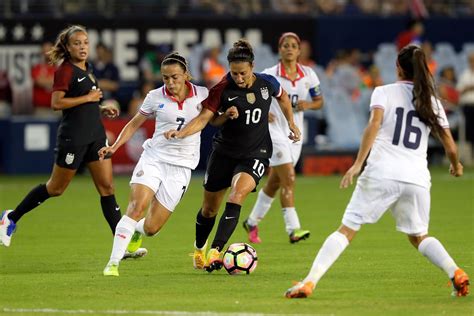 Write informative laconic excerpt under 30 words in mexican spanish for news below. Do not wrap it into quotation marks or html tags. Herculez Gomez and Kasey Keller discuss the USWNT&apos;s 1-0 win over Mexico.,La USWNT vence a México 1-0: Análisis con Herculez Gomez y Kasey Keller sobre el partido.