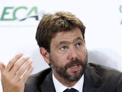 Write informative laconic excerpt under 30 words in mexican spanish for news below. Do not wrap it into quotation marks or html tags. Jul 17, 2024, 07:23 AM ETAndrea Agnelli was Juventus chairman between 2010 and 2023. Photo by Stefano Guidi/Getty ImagesRome prosecutors have requested that Juventus&apos; former Chairman Andrea Agnelli and other ex-executives of Italy&apos;s most successful football club face trial over allegations of false accounting during their tenure, judicial sources said.Agnelli and other defendants including former vice-chairman and Ballon d&apos;Or winner Pavel Nedved would face various charges including stock manipulation, obstruction of supervision and false invoicing, the sources said.A lawyer for Agnelli, who was Juve&apos;s chairman from 2010 to 2022, was not immediately available to comment. Juventus declined to comment.A judge will have to evaluate the prosecutors&apos; request and decide whether to let a trial go ahead or dismiss the case. A date for a hearing on the issue has yet to be scheduled.Juventus have repeatedly denied wrongdoing and said their accounting is in line with industry standards.The club was docked 10 points in the 2023 Serie A season after a ruling by an Italian soccer court in a case centred on the their transfer dealings.In March of the same year, a Turin judge started to examine whether Agnelli, 11 other people and the club should face trial, but Italy&apos;s Supreme Court shifted the case from the club&apos;s home city to Rome at the request of defence lawyers. ,La fiscalía de Roma solicita juicio contra Andrea Agnelli, ex presidente de Juventus, por presunta falsificación contable. Agnelli niega la acusación.