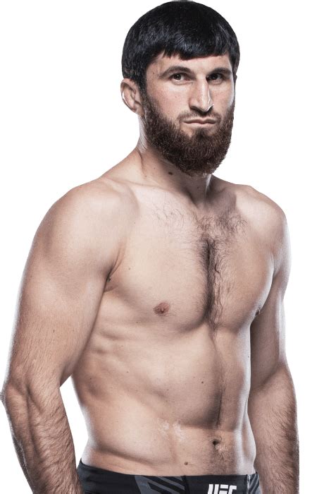 Magomed Ankalaev Ducked Alex Pereira According to Poatan: “I’m Not Scared Of Anyone”