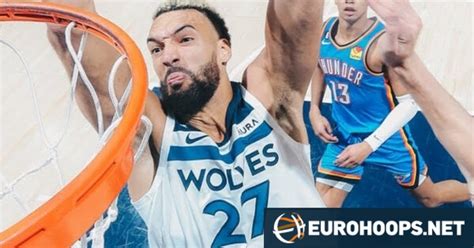 Write informative laconic excerpt under 30 words in mexican spanish for news below. Do not wrap it into quotation marks or html tags. Rudy Gobert promete tener una buena temporada con los Timberwolves después de ser traspasado desde los Jazz. Aunque sus números en la temporada pasada fueron los más bajos desde 2015-16, se espera que su juego mejore rodeado de jugadores como Karl-Anthony Towns y Anthony Edwards. Gobert ha sido reconocido como uno de los mejores defensores en la liga, liderando en bloqueos y rebotes en varias ocasiones. Aunque su porcentaje de tiros libres y falta de tiro de tres puntos limitan su valor en fantasía, se espera que continúe siendo una opción sólida en el centro y una de las mejores fuentes de rebotes y bloqueos en la liga.,Gobert proyecta buen rendimiento con Minnesota tras traspaso, rodeado de talento. A pesar de limitaciones, sigue sólida opción en rebotes y defensa.