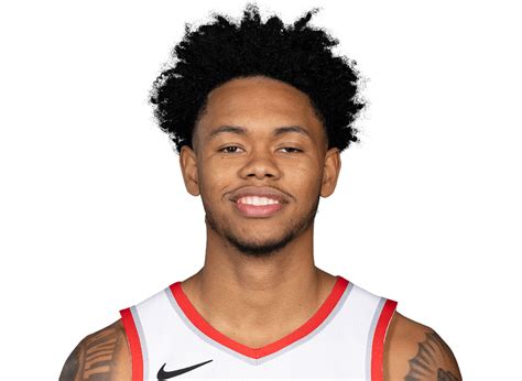 Write informative laconic excerpt under 30 words in mexican spanish for news below. Do not wrap it into quotation marks or html tags. Anfernee Simons cerró la temporada 2022-23 en el puesto 101, promediando 21.1 puntos por juego. A pesar de su contrato millonario y su papel como titular en la temporada pasada, Simons aún no ha alcanzado el estatus de élite. Aunque tiene el potencial para ser una opción ofensiva destacada, hay algunas incógnitas sobre su valor en el fantasy basketball.,Anfernee Simons no alcanza el estatus de élite a pesar de sus promedios ofensivos, generando incertidumbre en el fantasy basketball.