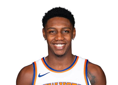 Write informative laconic excerpt under 30 words in mexican spanish for news below. Do not wrap it into quotation marks or html tags. RJ Barrett, jugador de los New York Knicks, ha tenido altibajos a lo largo de su carrera, pero posee talento y potencial. En la temporada 2022-23 promedió 19.6 puntos, 5.0 rebotes, 2.8 asistencias y 1.7 triples por partido, aunque tuvo problemas de eficiencia en sus tiros. Barrett se enfrenta al desafío de mejorar su eficiencia para mantener su volumen de juego, ya que los Knicks han agregado jugadores como Julius Randle, Jalen Brunson y Josh Hart, lo que podría limitar su rol. A pesar de los obstáculos, Barrett ha demostrado mejoras en su juego, promediando 20.0 puntos, 5.8 rebotes y 3.0 asistencias en la temporada 2021-22. Este año es crucial para que demuestre su eficiencia y se consolide como una opción importante en el equipo.,RJ Barrett de los Knicks busca mejorar su eficiencia en medio de adiciones al equipo. Crucial temporada para consolidarse como jugador clave.