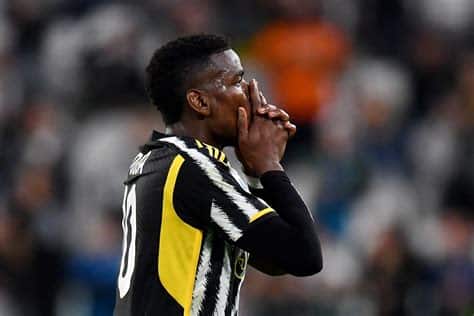 Write informative laconic excerpt under 30 words in mexican spanish for news below. Do not wrap it into quotation marks or html tags. Paul Pogba could become a free agent after opening talks with Juventus with a view to terminating his contract, a source has told ESPN.Pogba has had a four-year ban for a doping offence reduced to 18 months after launching a successful appeal to the Court of Arbitration for Sport.The midfielder can restart training in January 2025 and would be eligible to return to competitive action in March.A source has told ESPN that both Pogba and Juventus are open to the prospect of the Frenchman restarting his career elsewhere.He has a contract with the Serie A club until June 2026, but a mutual agreement could see the deal end early, allowing the 31-year-old to sign with another club.Paul Pogba can return to competitive football in March. Giuseppe Maffia/NurPhoto via Getty ImagesPogba has only made 12 appearances for Juventus since returning following his departure from Manchester United as a free agent in 2022.His last competitive appearance was as a second-half substitute in a 2-0 win over Empoli more than a year ago.Pogba was provisionally suspended in September 2023 before being handed a four-year ban in February. He gave evidence at an appeal in the summer and last week was cleared to begin playing again early next year.A statement issued by Pogba on Friday read: "Finally the nightmare is over. I can look forward to the day when I can follow my dreams again."I always stated that I never knowingly breached World Anti-Doping Agency regulations when I took a nutritional supplement prescribed to me by a doctor, which does not affect or enhance the performance of male athletes."I play with integrity and, although I must accept that this is a strict liability offence, I want to place on record my thanks to the Court of Arbitration for Sport&apos;s judges who heard my explanation."This has been a hugely distressing period in my life because everything I have worked so hard for has been put on hold." ,Paul Pogba podría convertirse en agente libre al negociar la terminación de su contrato con la Juventus tras la reducción de su suspensión por dopaje.