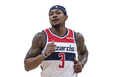 Write informative laconic excerpt under 30 words in mexican spanish for news below. Do not wrap it into quotation marks or html tags. Bradley Beal se convierte en el nuevo base titular de los Phoenix Suns, junto a Devin Booker y Kevin Durant. Se espera que Beal aumente su promedio de asistencias y eficiencia en el equipo de los Suns. A pesar de sus problemas de lesiones en temporadas anteriores, Beal sigue siendo una selección popular en las rondas 4 o 5 del draft de fantasía.,Bradley Beal se une a los Suns como base titular, con altas expectativas de rendimiento y valor en el draft de fantasía por su histórico de lesiones.