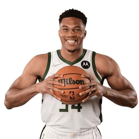 Write informative laconic excerpt under 30 words in mexican spanish for news below. Do not wrap it into quotation marks or html tags. Giannis Antetokounmpo tuvo una temporada MVP-caliber en 2022-23, estableciendo máximos personales en puntos y tiros libres intentados por partido. Sin embargo, su rendimiento defensivo disminuyó y su porcentaje de tiros libres fue deficiente, afectando su valor en fantasy. Antetokounmpo ha sido votado consecutivamente al primer equipo All-NBA y ha ganado el premio al Jugador Defensivo del Año. Aunque tiene problemas en los tiros libres, sigue siendo uno de los jugadores más dominantes en la liga. A pesar de sus deficiencias en los tiros libres, Antetokounmpo sigue siendo una selección segura en la primera ronda de los drafts de fantasy. Su lesión en la rodilla puede ser un factor a considerar, pero sigue siendo uno de los jugadores más valiosos en la NBA.,Giannis Antetokounmpo brilló en 2022-23 con récords personales de puntos, pero defensivamente bajó. A pesar de problemas en tiros libres, sigue siendo dominante en la NBA.