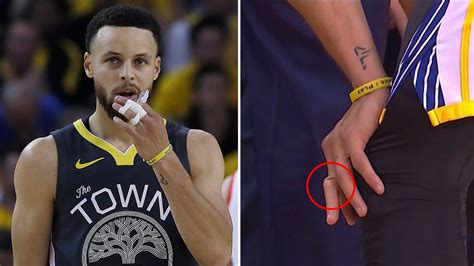 Write informative laconic excerpt under 30 words in mexican spanish for news below. Do not wrap it into quotation marks or html tags. Stephen Curry, jugador estrella de los Warriors de Golden State, tuvo una temporada 2022-23 impresionante a pesar de estar lesionado y se convirtió en el 13° mejor jugador de fantasía en la liga. Aunque su defensa disminuyó un poco, Curry promedió 29.4 puntos, 6.3 asistencias y 6.1 rebotes por partido, con un porcentaje de disparo de 49/43/92 en 34.7 minutos. A pesar de las lesiones persistentes y el cambio en el equipo, Curry sigue siendo una selección de primera ronda en los drafts de fantasía y fue galardonado con el MVP de las Finales en 2022.,Stephen Curry, estrella de los Warriors, destaca en la liga de fantasía a pesar de las lesiones, consiguiendo el 13° lugar. Promedia 29.4 puntos con 49/43/92 en tiros.