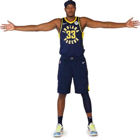 Write informative laconic excerpt under 30 words in mexican spanish for news below. Do not wrap it into quotation marks or html tags. Myles Turner, centro de los Indiana Pacers, tuvo una destacada temporada 2021-2022, promediando 18.0 puntos, 7.5 rebotes y 2.3 bloqueos por juego. A pesar de sus números sólidos, Turner ha enfrentado lesiones en las últimas temporadas y ha jugado menos de 62 partidos en cada una de ellas. Los rumores de intercambio han rodeado a Turner, pero se espera que sea el centro titular de los Pacers en la temporada 2022-2023.,Myles Turner brilló en la temporada 2021-2022 con Indiana; a pesar de lesiones, se espera que sea titular en la próxima campaña.