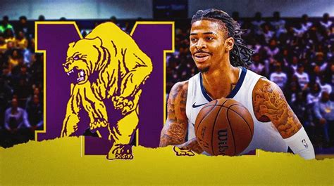 Write informative laconic excerpt under 30 words in mexican spanish for news below. Do not wrap it into quotation marks or html tags. Ja Morant of the Memphis Grizzlies has been suspended for 25 games by the NBA due to flashing a gun on Instagram live during the offseason. This is his second suspension related to firearms. Morant's suspension comes as the Grizzlies made a significant change at the point guard position, acquiring Marcus Smart as part of a three-team deal following the news of Morant's suspension.,Ja Morant, jugador de los Grizzlies, suspendido 25 juegos por mostrar un arma en Instagram. Segunda suspensión por armas. Grizzlies adquieren a Marcus Smart.