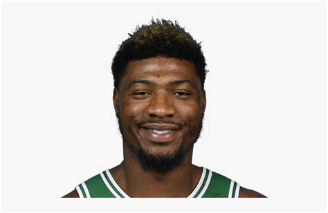 Write informative laconic excerpt under 30 words in mexican spanish for news below. Do not wrap it into quotation marks or html tags. Marcus Smart se une a los Memphis Grizzlies después de pasar nueve temporadas en los Boston Celtics. Fue parte del acuerdo que involucró a Kristaps Porzingis. Se espera que Smart asuma un papel de liderazgo en el vestuario y maneje el balón debido a la suspensión de 25 partidos de Ja Morant. Smart registró promedios de 11.5 puntos, 6.3 asistencias y 1.5 robos por partido durante la temporada 2022-23. Aunque disminuyó en el aspecto defensivo, los Grizzlies confían en que pueda llevar una mentalidad de juego duro y disrupción en el equipo. Antes de la temporada pasada, Smart fue un jugador consistente y valioso en los Celtics, promediando más de 12 puntos, 4.9 asistencias y 1.7 robos por partido. Los managers de fantasy basket podrían considerarlo una opción segura a partir de la séptima ronda del draft.,Marcus Smart se une a los Memphis Grizzlies proveniente de los Boston Celtics. Asumirá rol de liderazgo y manejará balón por suspensión de Ja Morant.