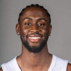 Write informative laconic excerpt under 30 words in mexican spanish for news below. Do not wrap it into quotation marks or html tags. - Caris LeVert, jugador de baloncesto de los Cleveland Cavaliers, ha tenido dificultades en las últimas temporadas - Durante la temporada 2022-23, LeVert promedió 12.1 puntos, 3.8 rebotes, 3.9 asistencias y 1.0 robos en 30.2 minutos por juego - Su papel en el equipo se ha visto reducido debido a la presencia de Darius Garland y Donovan Mitchell, lo cual dificulta su rendimiento - LeVert mostró mayor promesa durante sus primeras temporadas con los Brooklyn Nets, pero desde entonces ha enfrentado lesiones y un cambio de equipo - A pesar de sus habilidades, LeVert ha tenido dificultades para alcanzar su máximo potencial y su techo fantasy es limitado como jugador de los Cavaliers,C. LeVert, Cavaliers, lucha en 2022-23 con reducido rol y competencia fuerte. Promedio: 12.1 pts, 3.8 rebs, 3.9 asts, 1.0 robos en 30.2 mins. Lesiones y cambio afectan rendimiento.