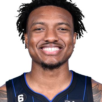 Write informative laconic excerpt under 30 words in mexican spanish for news below. Do not wrap it into quotation marks or html tags. - El jugador de baloncesto Wendell Carter Jr. ha tenido un rendimiento sólido en su carrera, promediando 15.2 puntos, 8.7 rebotes y 2.3 asistencias por partido. - Carter ha demostrado eficiencia en su juego, con un porcentaje de tiros de campo del 51.6% y un 35.6% desde detrás del arco. - Sin embargo, Carter ha lidiado con lesiones a lo largo de su carrera, nunca jugando más de 62 juegos en una temporada. También ha mostrado debilidad en defensa, promediando menos de un bloque por partido en las últimas cuatro temporadas.,Wendell Carter Jr.: promedio sólido de puntos y rebotes, pero lucha con lesiones y defensa en su carrera de baloncesto.