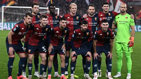 Write informative laconic excerpt under 30 words in mexican spanish for news below. Do not wrap it into quotation marks or html tags. Multiple U.S. investors are among the parties to express an initial interest in buying Serie A side Genoa with the existing owners seeking up to €170 million ($180m) to sell the club, sources have told ESPN.Investment bank Moelis & Company have been instructed to begin a search for potential suitors after owners 777 Partners lost control of their multi-club portfolio to their biggest creditor, U.S. insurance specialists A-CAP.In contrast to other clubs under 777 Partners ownership including Belgian Pro League side Standard Liege and Brazilian outfit Vasco da Gama, Genoa is not a distressed asset.Sources told ESPN they will make a profit for the 2023-24 season before interest, taxes, depreciation, and amortisation when the accounts are made public. Genoa, the oldest club in Italy, fired coach Alberto Gilardino on Tuesday and replaced him with Patrick Vieira.They have undergone a radical financial transformation under CEO Andres Blazquez. The club reported a €42.3m loss in 2021 and a €61.7m loss in 2022 but drastic cuts to the wage bill, streamlining of the squad and increased revenue from sponsorship deals have improved their financial outlook.Genoa, who are 17th in Serie A, have undergone a radical financial transformation under CEO Andres Blazquez. Image Photo Agency/Getty ImagesEarlier this year, Genoa sold Mateo Retegui to Atalanta, Radu Dragusin to Tottenham and Josep Martínez to Inter Milan for combined fees in the region of €68m.They still finished in 11th place last season -- the highest position of any newly promoted side in Europe&apos;s top five leagues -- and Genoa&apos;s attractive overall position has led to interest from several overseas funds, according to sources with knowledge of the situation.The U.S. parties showing an early interest remain unnamed given the formative stage of negotiations as the sale process only recently began.Sources added that Genoa are inviting offers between €150m and €170m with a hope that a sale can be completed by the end of the season. ,Inversores estadounidenses muestran interés en comprar el Genoa de la Serie A por hasta €170 millones. El club italiano busca comprador para fin de temporada.