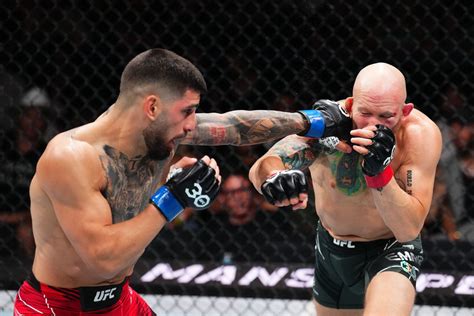 It was Disrespectful to Elbow My Anus says UFC Fighter