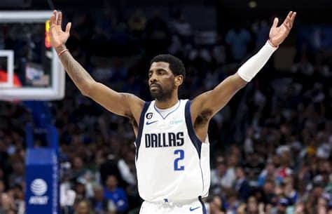 Write informative laconic excerpt under 30 words in mexican spanish for news below. Do not wrap it into quotation marks or html tags. El jugador de baloncesto Kyrie Irving se mantuvo en Dallas después de ser intercambiado a mitad de la temporada 2022-23. Irving ha sido un jugador de alto nivel en los últimos años, pero su disponibilidad en los juegos ha sido un problema. Irving promedió 27.1 puntos, 5.1 rebotes, 5.5 asistencias, 1.1 robos y 3.1 triples por juego la temporada pasada.,Kyrie Irving permanece en Dallas tras ser intercambiado. Su impacto en la cancha es destacado, aunque su presencia en los juegos ha sido inconsistente.