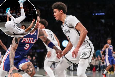 Write informative laconic excerpt under 30 words in mexican spanish for news below. Do not wrap it into quotation marks or html tags. Cameron Johnson tuvo una sólida temporada con los Nets de Brooklyn, promediando 16.6 puntos, 4.8 rebotes, 2.1 asistencias y 1.4 robos en 25 partidos. Johnson mostró mejora en su capacidad defensiva, promediando 1.2 robos por partido en la temporada A pesar de ser un jugador de rol, se espera que Johnson tenga un papel importante en los Nets esta temporada, especialmente después de firmar un contrato de cuatro años y $108 millones de dólares en la temporada baja.,Cameron Johnson destaca en los Nets con su defensa mejorada y rol clave tras gran contrato de $108 millones.